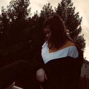 Meet your Posher, Elza